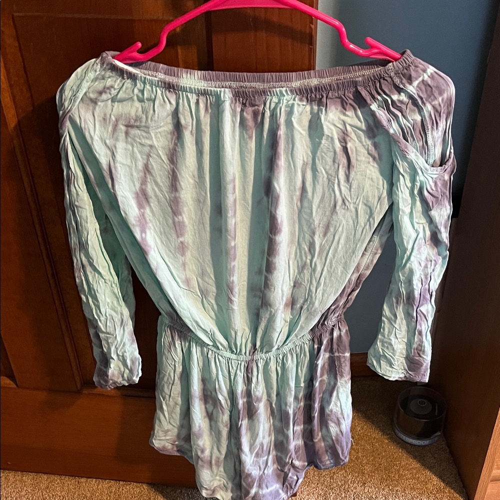Stylish Off-Shoulder Tie-Dye Top